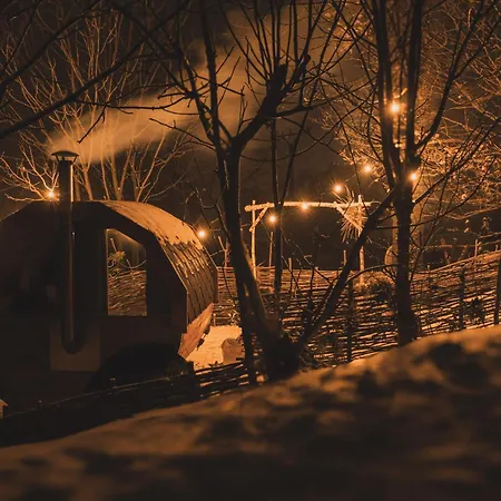 Luxury tent Maringotka Trebivlice